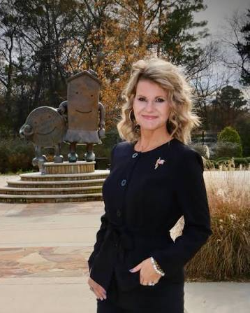 Mayor Emily Quinn